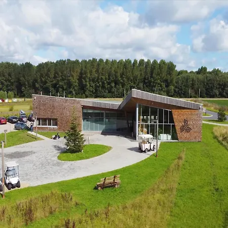 Semesterbostad Romantic Hideaway In Woods